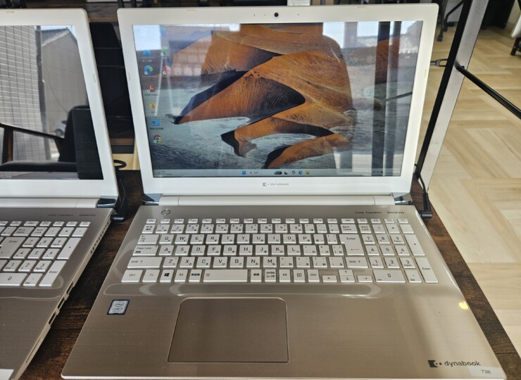 pc738